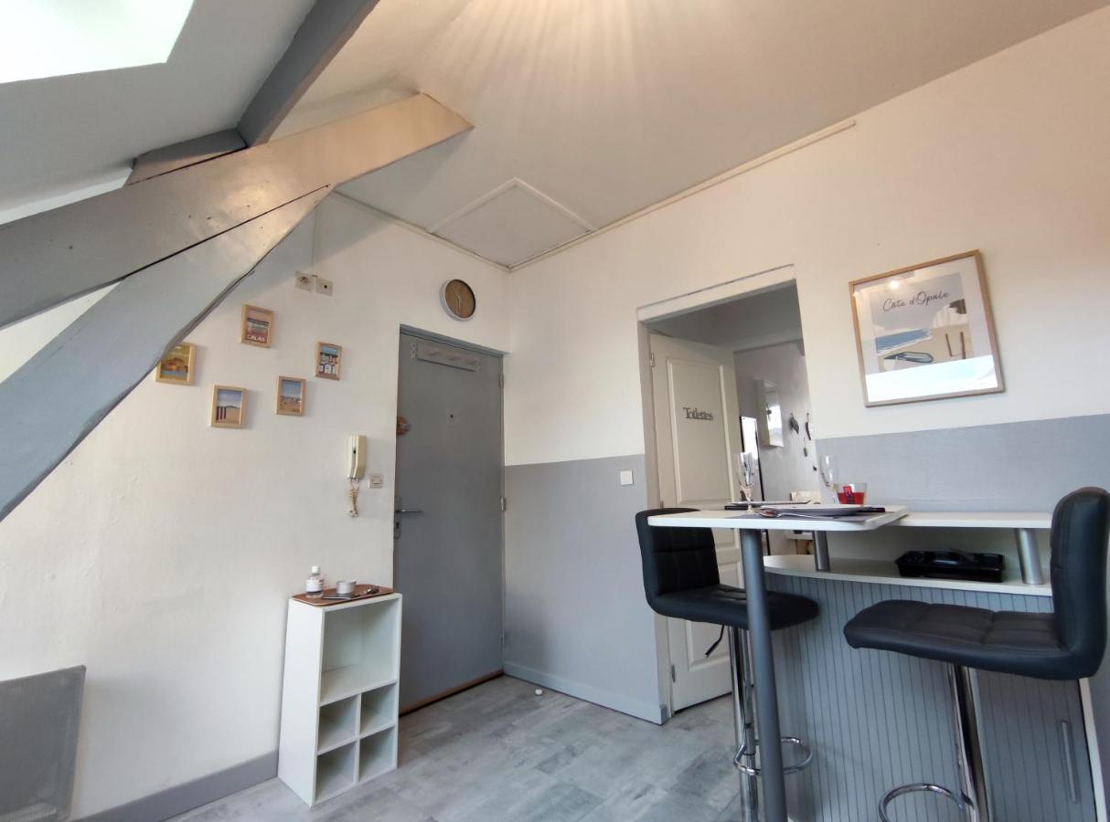 칼라이스 Joli Petit T2 Terrasse Proche Du Phare 아파트 외부 사진